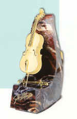 Souvenir "Violoncello". Gold, brilliants, jasper.